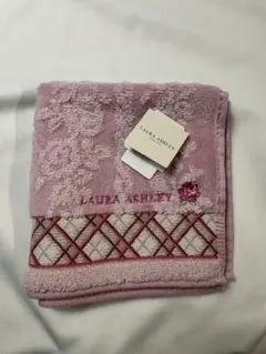 LAURA ASHLEY 花チェック柄　タオルハンカチ　ローラアシュレイ