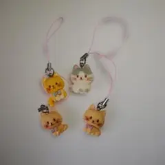 可愛い猫のミニフィギュア ストラップ 4個セットのサムネイル