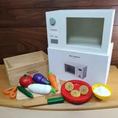 Microwave 電子レンジ スリーコインズ 木製おままごとセット 知育玩具のサムネイル