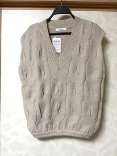 しまむら Vネックニットベスト Lサイズ