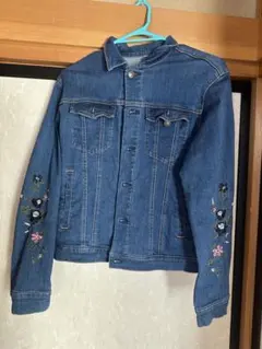 美品！刺繍入りデニムジャケット サイズL