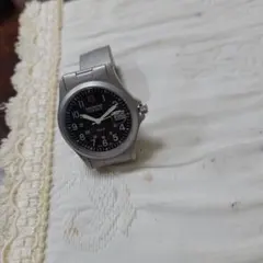 すうィスミリタリークウォーツ時計文字盤経は約30ミリ