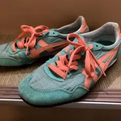 オニツカタイガー　靴　エメラルドグリーン/蛍光オレンジピンク