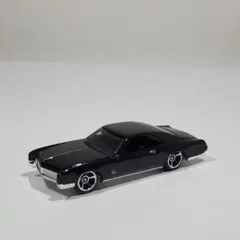 ホットウィール 1966 ビュイック リビエラ ブラック ミニカーのサムネイル