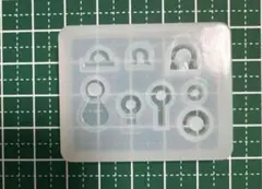 シリコンモールド　　　ヒートン