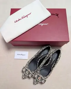 未使用✨️Salvatore Ferragamo モノグラムパンプス 6 1/2