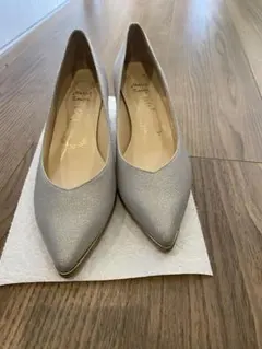 シルバー ポインテッドトゥパンプス 5cmヒール