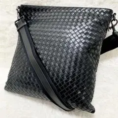 ボッテガヴェネタ イントレチャート ショルダーバッグ 美品 BOTTEGA VENETA ボッテガヴェネタ ショルダーバッグ イントレ