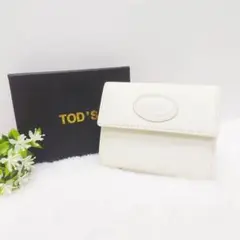 ✨️未使用級✨️トッズ Tod's 2つ折り 財布 レザー 箱付 縁起物