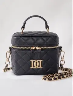 新品 Darich キルティングスクエアミニバッグ(ゴールドパーツ)ブラック