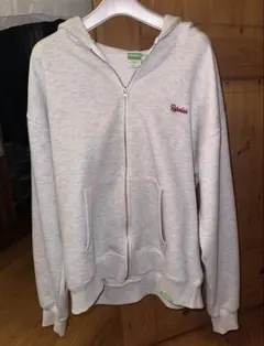 RefurbishのパーカーL