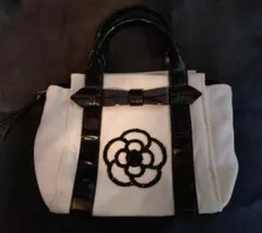 CLATHAS(クレイサス)/ハンドバッグ/ホワイト/ブラック