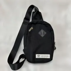 UMBRO ボディバッグ ブラック