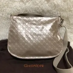 ほぼ新品　美品　ゲラルディーニ　ソフティ　シャンパンベージュ　ショルダーバッグ GHERARDINI - ほぼ新品 美品 ゲラルディーニ ソフティ シャンパン