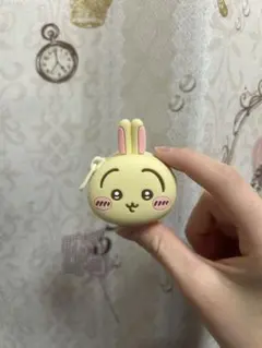 ちいかわ おかおみにシリコンポーチうさぎ