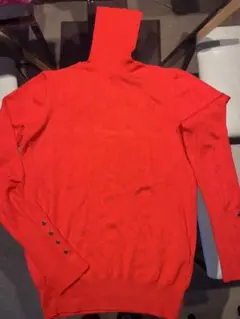 美品‼️赤い長袖セーター Sサイズ