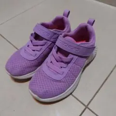 スケッチャーズ スニーカー