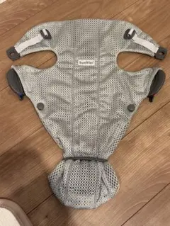 ベビービョルン ベビーキャリアMINI