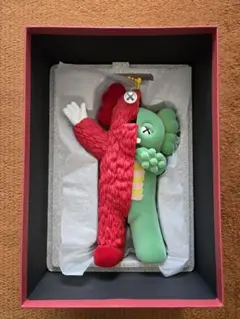 KAWS Kachamukku カチャムック フィギュア 新品 未開封 KAWS × ガチャピン＆ムック コラボフィギュア『KACHAMUKKU』が