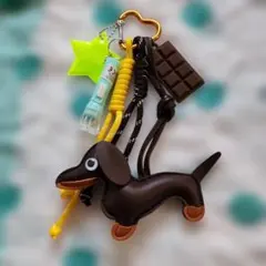 ダックスフント型チャーム 反射板、ミニライト付き