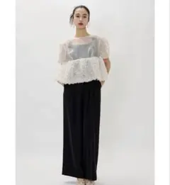 niana スウェルペプラムセットアップパンツドレス 2点セット M - メルカリ