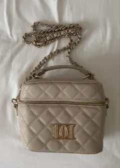 ダーリッチdarich ホワイト キルティング ショルダーバッグ ホワイト ダーリッチ Darich キルティングビジュースクエアミニバッグ