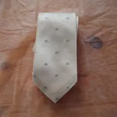 Kさま専用：クリーム色 シルク ドット柄 ネクタイ