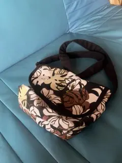 Item thumbnail for item 5180931e-b668-488a-8a4f-51ab652fb79c