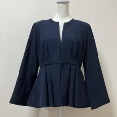 ルイルエブティック　ネイビー　ノーカラージャケット　大人　上品　春　タック