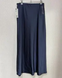 新品未使用　GU ロングスカート サテン　L