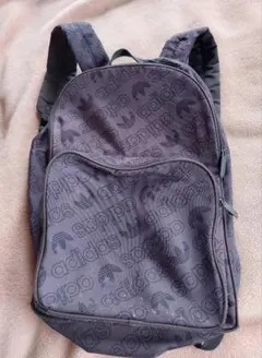 アディダスのリュック