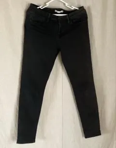 UNIQLOブラック スキニーパンツ ストレッチ素材