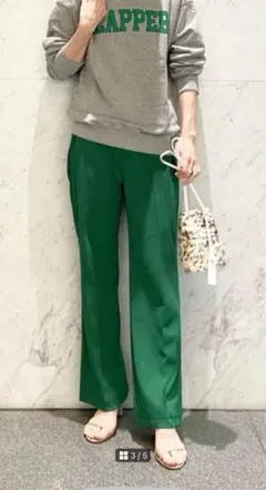 【春色・美品】ウィムガゼット ストレッチセミフレアパンツ グリーン 36のサムネイル