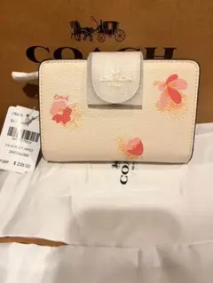 COACH 星柄 ホワイト 二つ折り財布 COACH（コーチ） 財布 二つ折り財布 新作 新品 スタープリント 星柄