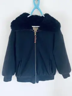 黒の裏地ファー付きジャケット