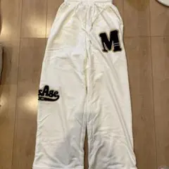 【新品未使用品】スエットパンツ　白　ロゴ入り