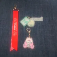 2026年最新】アイテム種別：写真 キーホルダーの人気アイテム - メルカリ