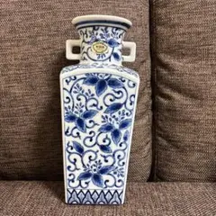 有田焼 華山窯 染付唐草文様 花瓶のサムネイル