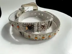 ゴージャスな装飾のウエスタンベルト