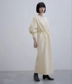 アダムエロペ　フォルムニットワンピース　白　ホワイト