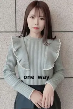 one way フリルニット 長袖　くすみグリーン　M