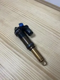 Fox リアサスペンション　走行100km以下 Fox リアサスペンション 走行100km以下