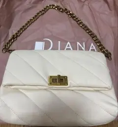 Diana バッグ　キルティング　ホワイト チェーン　ショルダー　未使用品