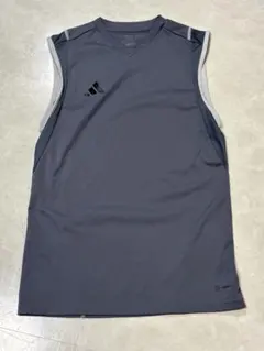 adidas タンクトップ M ダークグレー