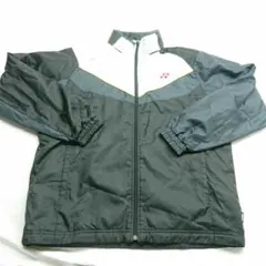 ？YONEX ヒートカプセルジャケット Sサイズ ブラック系