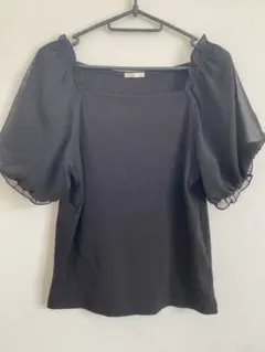 GU ジーユー　トップス　ブラウス　フリル