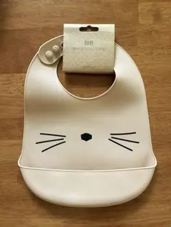 新品未使用◎LIEWOOD 猫デザイン　お食事エプロン