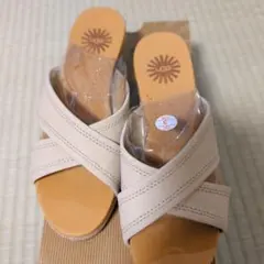 UGG ウェッジソール ミュール サンダルのサムネイル