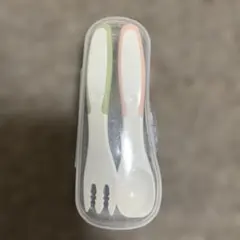 ベビー　 フォーク スプーンセット　持ち運び可能。