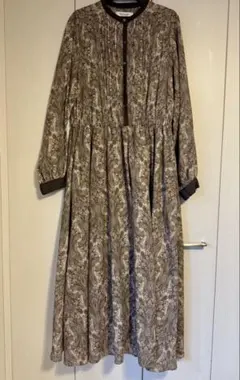 プリントワンピース